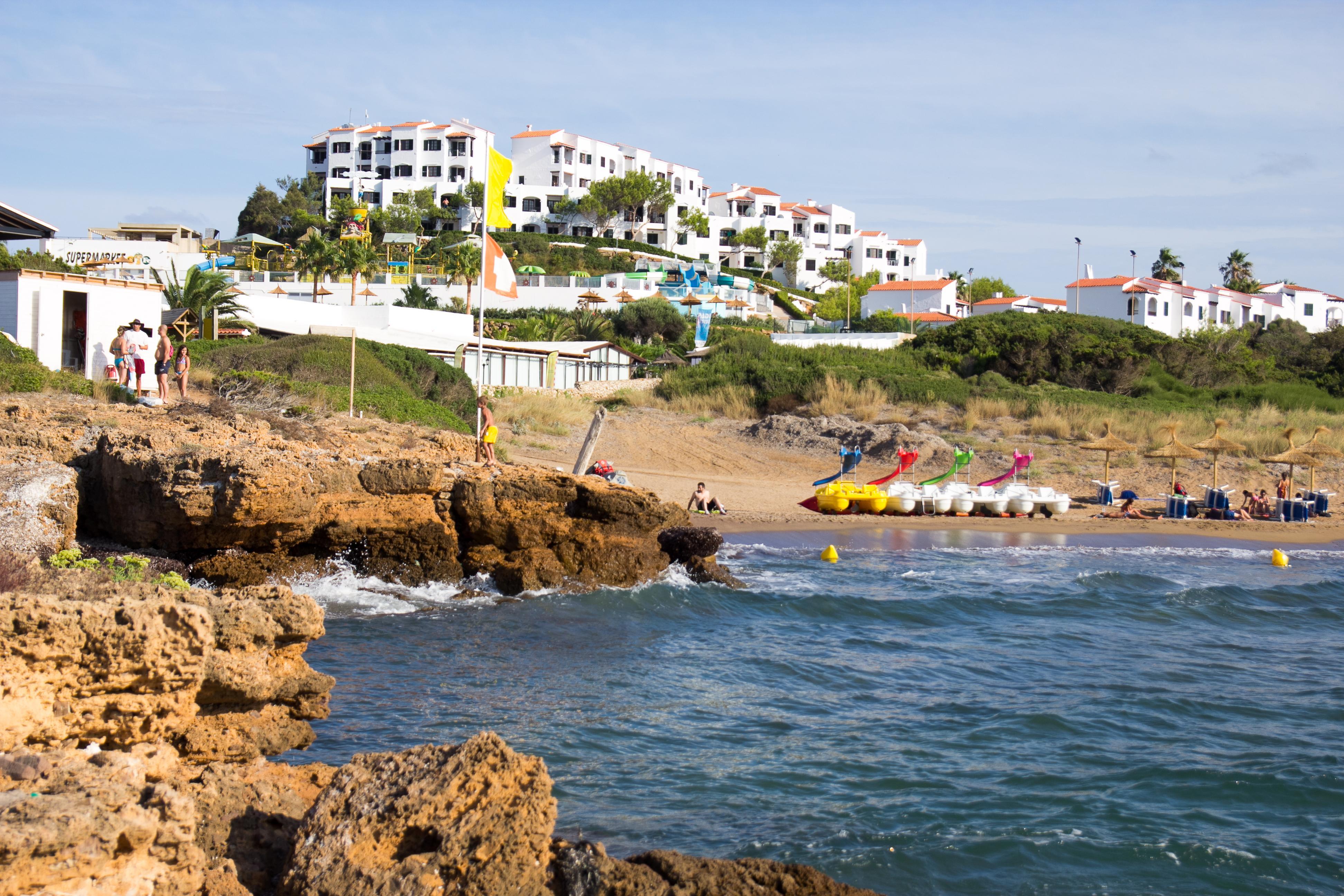 Апарт отель Fergus Club Carema Splash Playas De Fornells Экстерьер фото